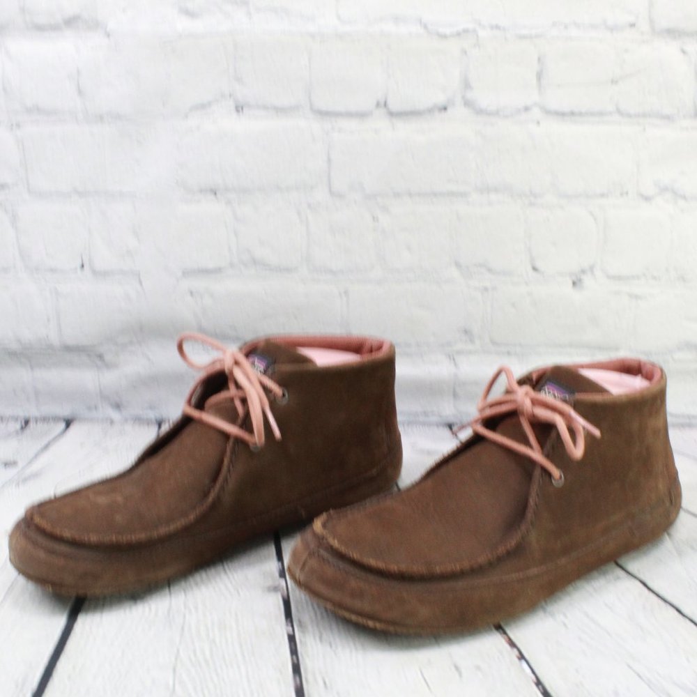 PATAGONIA Lace Up Ankle Chukka Style Boots Size 9 - Picture 2 of 9